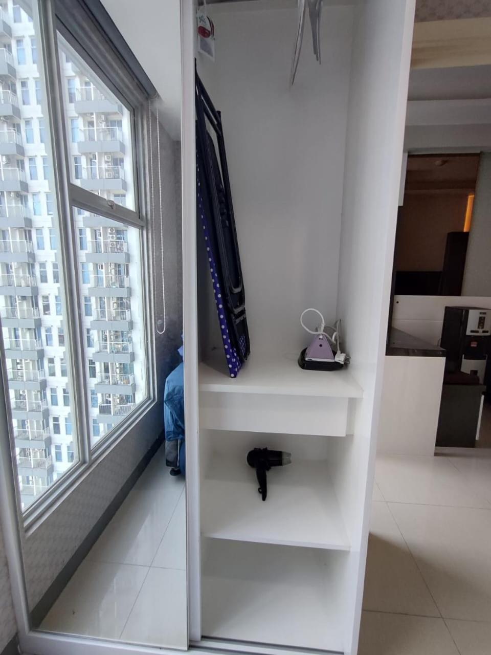 Pakuwonmall Anderson 2br By Host Surabaya