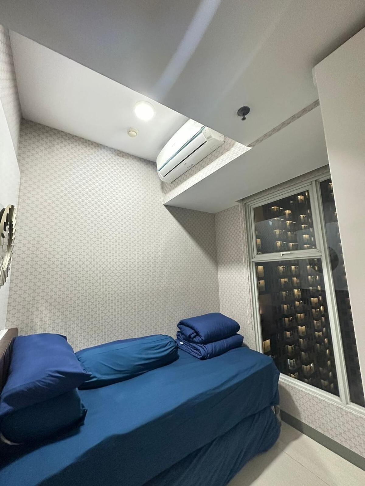 Pakuwonmall Anderson 2br By Host * Surabaya